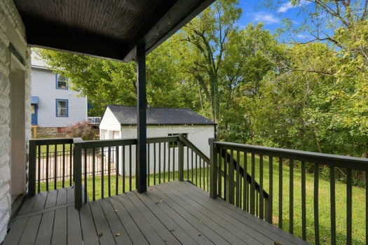 45-web-or-mls-1526 Marlowe Ave-45