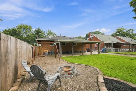45-web-or-mls-7141 Bluecrest Dr-45
