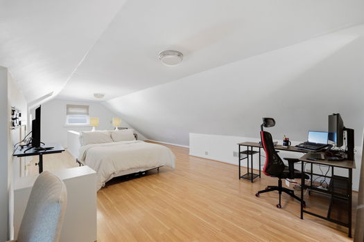 45-web-or-mls-7721 Naomi Ave-45