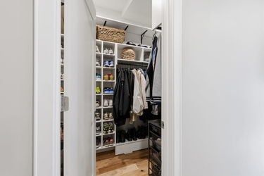 46-web-or-mls-208 Wade St-46