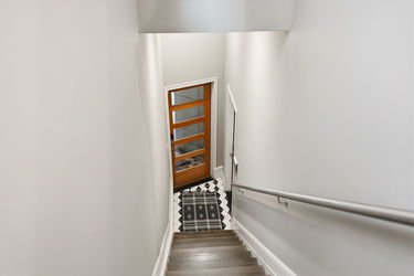 5-web-or-mls-208 Wade St-5