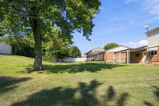 53-web-or-mls-979 Hilliard Dr-52
