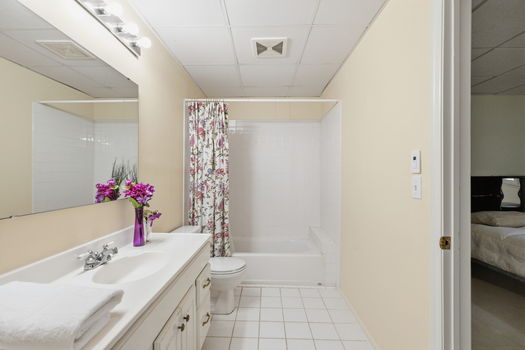 60-web-or-mls-6865 Fox Hill Ln-60