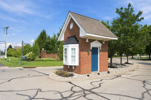 63-web-or-mls-7515 Ribbon Falls Ln-63