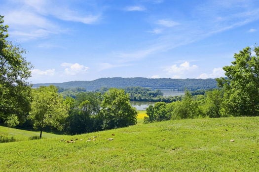 69-web-or-mls-5687 OH-221-69
