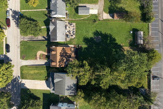 69-web-or-mls-7721 Naomi Ave-69