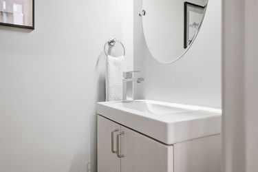 7-web-or-mls-208 Wade St-7