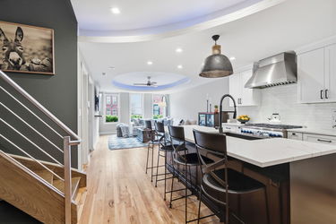 8-web-or-mls-208 Wade St-8