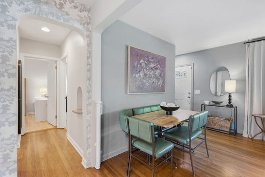 8-web-or-mls-7721 Naomi Ave-8