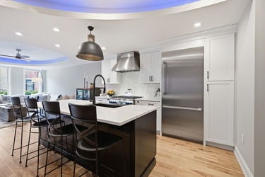9-web-or-mls-208 Wade St-9