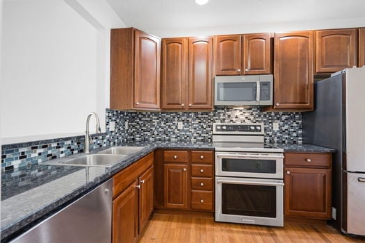9-web-or-mls-7515 Ribbon Falls Ln-9