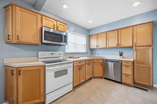 11-web-or-mls-4632 Orchard Ln-11
