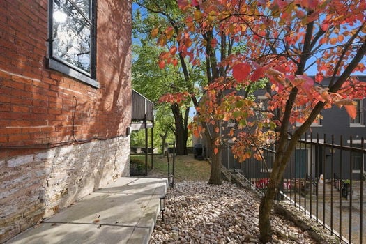 137-web-or-mls-531 Milton St-61 (2)