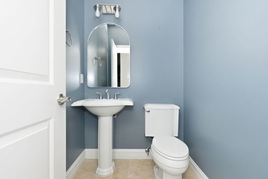 18-web-or-mls-1125 St Gregory St-18