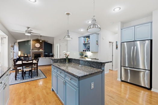 18-web-or-mls-8749 Charleston Woods Dr-19