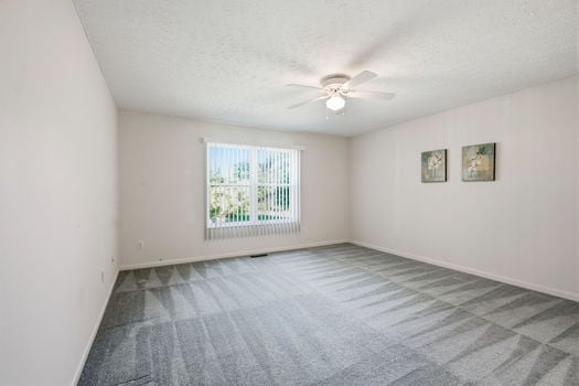 23-web-or-mls-105 Old Carriage Ct-23