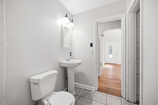 23-web-or-mls-4037 Alexander Ln-23