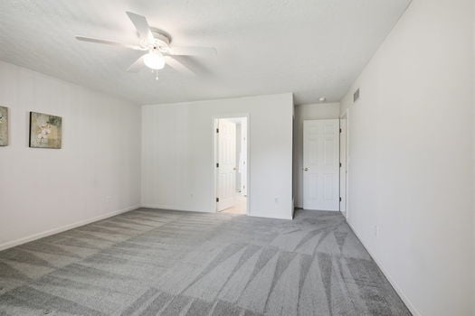 25-web-or-mls-105 Old Carriage Ct-25