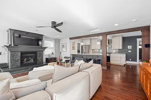 25-web-or-mls-35 Sterling Ave-25