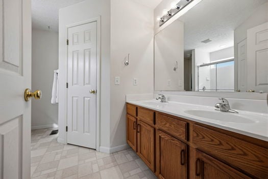 27-web-or-mls-105 Old Carriage Ct-27