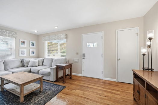 3-web-or-mls-4632 Orchard Ln-3