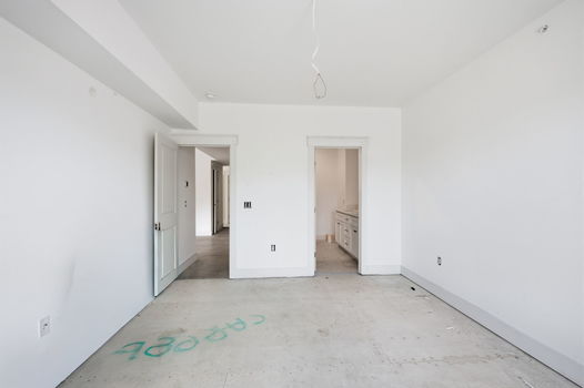 3-web-or-mls-739 Manhattan Blvd-3