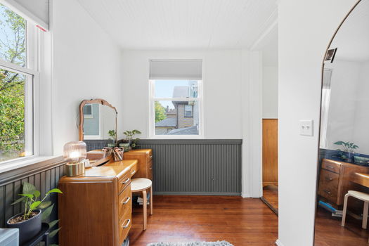 35-web-or-mls-4216 Tower Ave-35