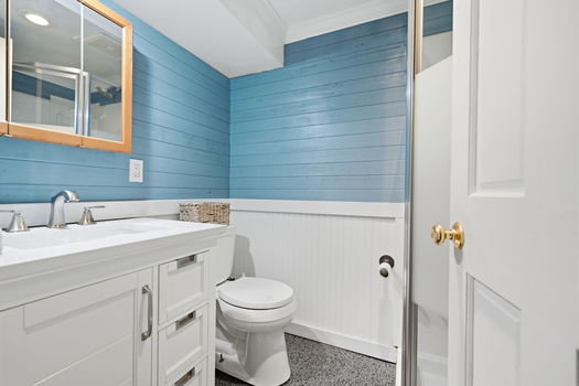 35-web-or-mls-6994 Mayfield Ave-35
