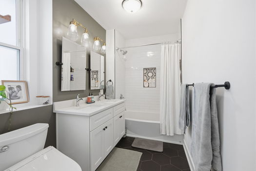 36-web-or-mls-4216 Tower Ave-36