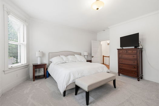 38-web-or-mls-4302 Floral Ave-38