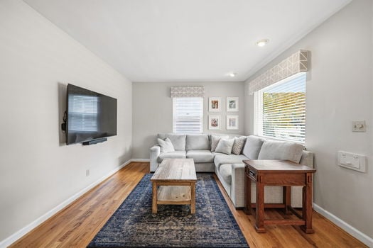 4-web-or-mls-4632 Orchard Ln-4