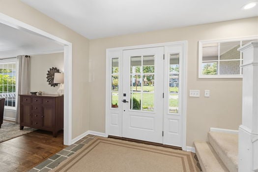 4-web-or-mls-5705 Charteroak Dr-4