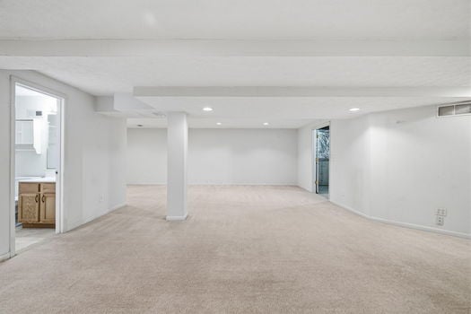 40-web-or-mls-105 Old Carriage Ct-40