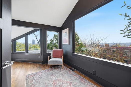 41-web-or-mls-531 Milton St-41