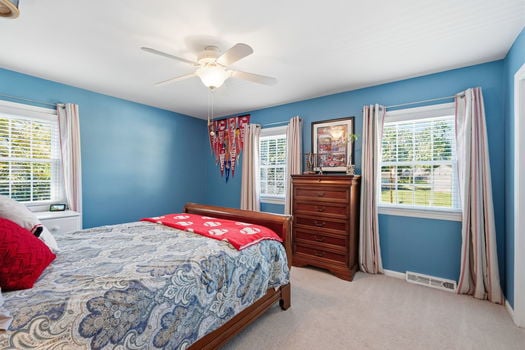 41-web-or-mls-5705 Charteroak Dr-41