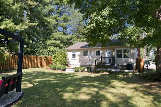 43-web-or-mls-6994 Mayfield Ave-43