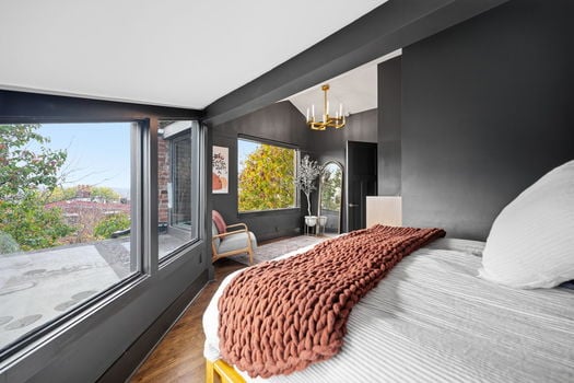 46-web-or-mls-531 Milton St-46