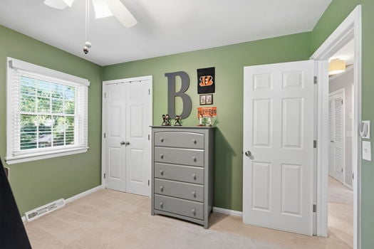 47-web-or-mls-5705 Charteroak Dr-47