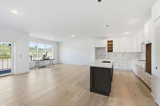 5-web-or-mls-739 Manhattan Blvd-5
