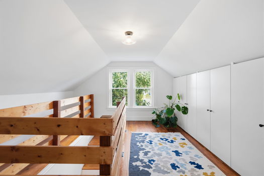 50-web-or-mls-4216 Tower Ave-50