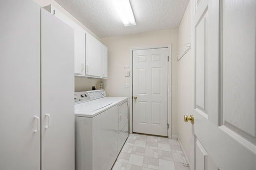 51-web-or-mls-105 Old Carriage Ct-51