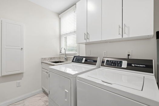 54-web-or-mls-4302 Floral Ave-54