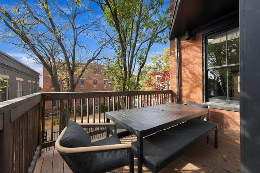 55-web-or-mls-531 Milton St-55