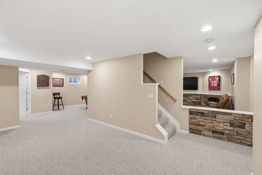 56-web-or-mls-5018 Midfield Rd-56