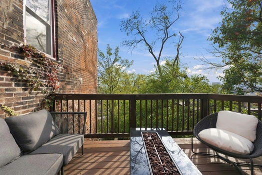 58-web-or-mls-531 Milton St-58