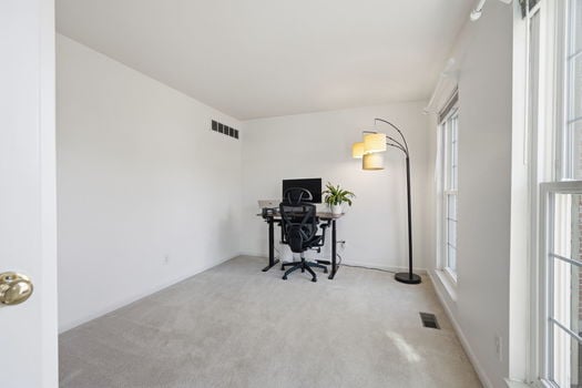 6-web-or-mls-5018 Midfield Rd-6