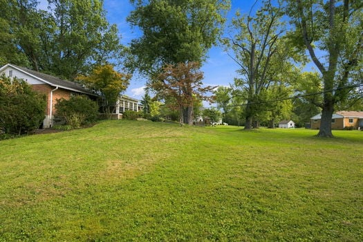 67-web-or-mls-778 Strathcoma Dr-67