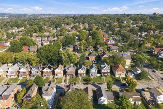 74-web-or-mls-4216 Tower Ave-74
