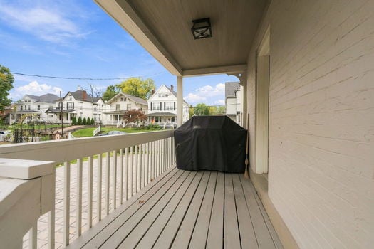 79-web-or-mls-4302 Floral Ave-79