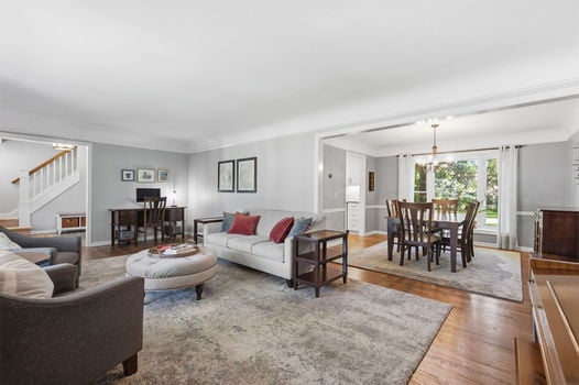 9-web-or-mls-5705 Charteroak Dr-9